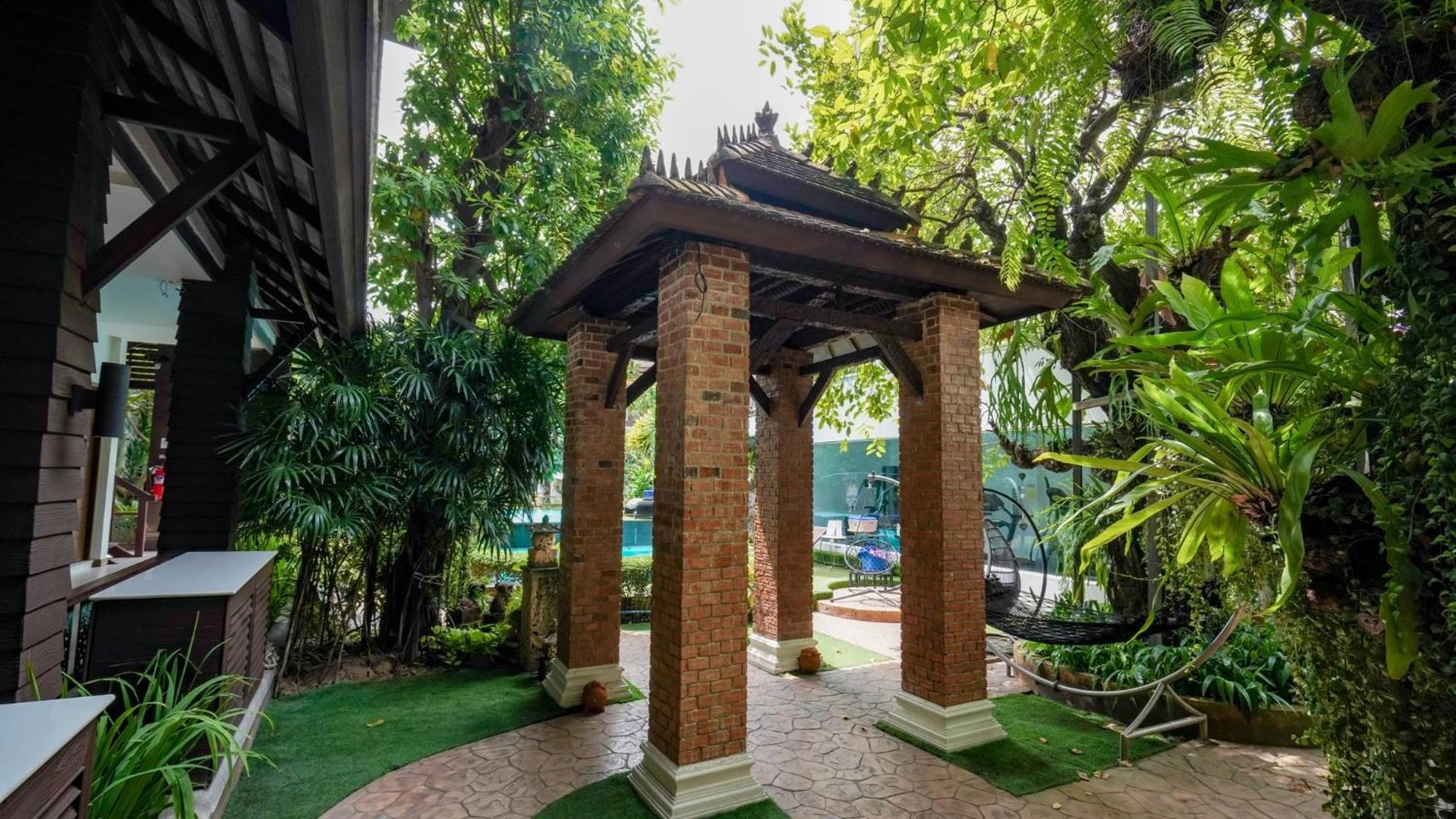 Kodchasri Thani Hotel Chiangmai Chiang Mai Exterior photo